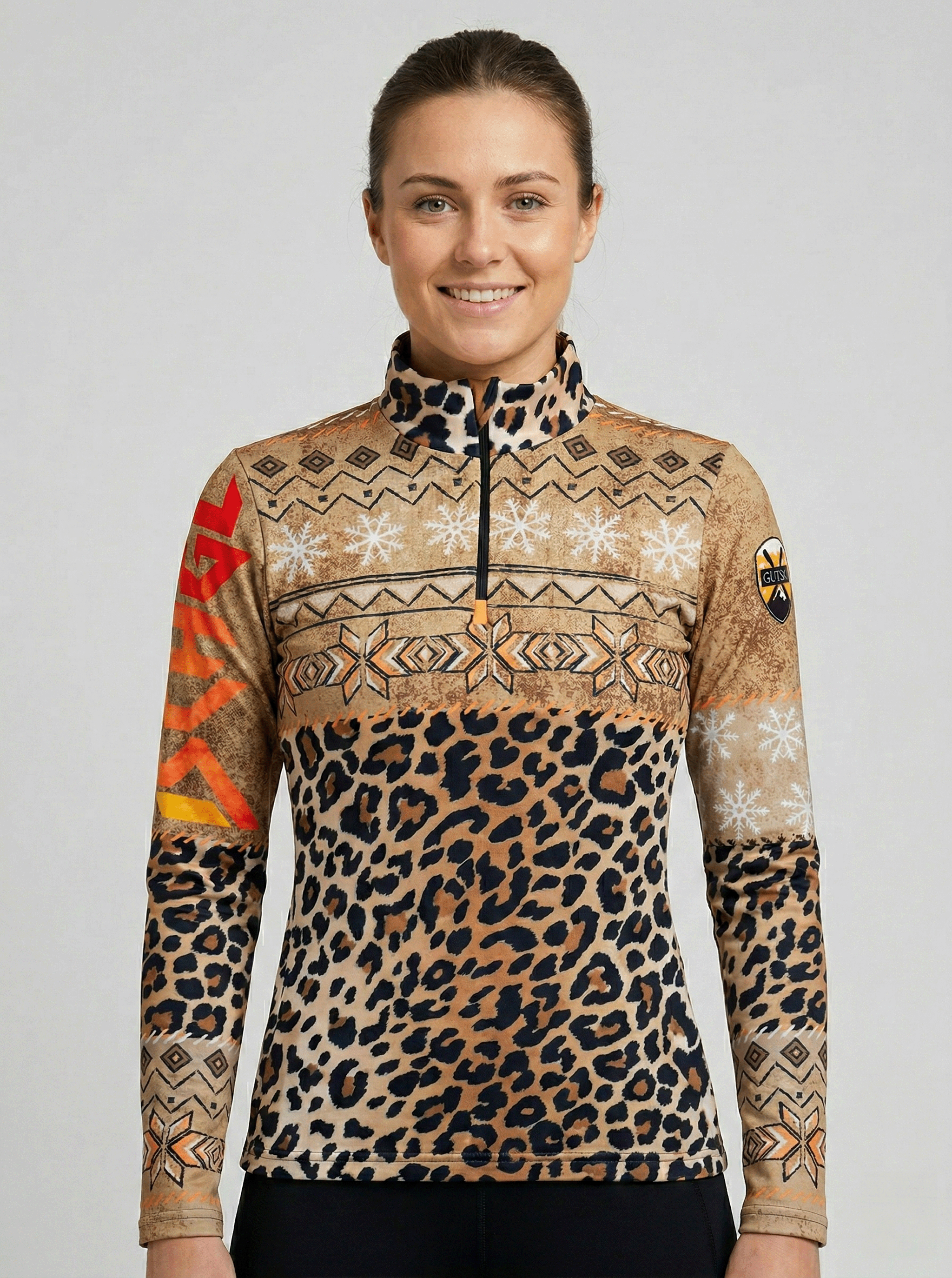 Voorkant Gutski dames skipully met panterprint, sneeuwvlokken en kwart rits